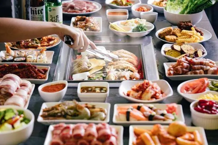 quán ăn nem nướng ở hà nội