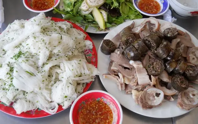 Lưu Ngay 10 Quán Ăn Ngon Quy Nhơn Bạn Nhất Định Phải Thử