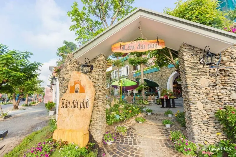 Lâu Đài Phố
