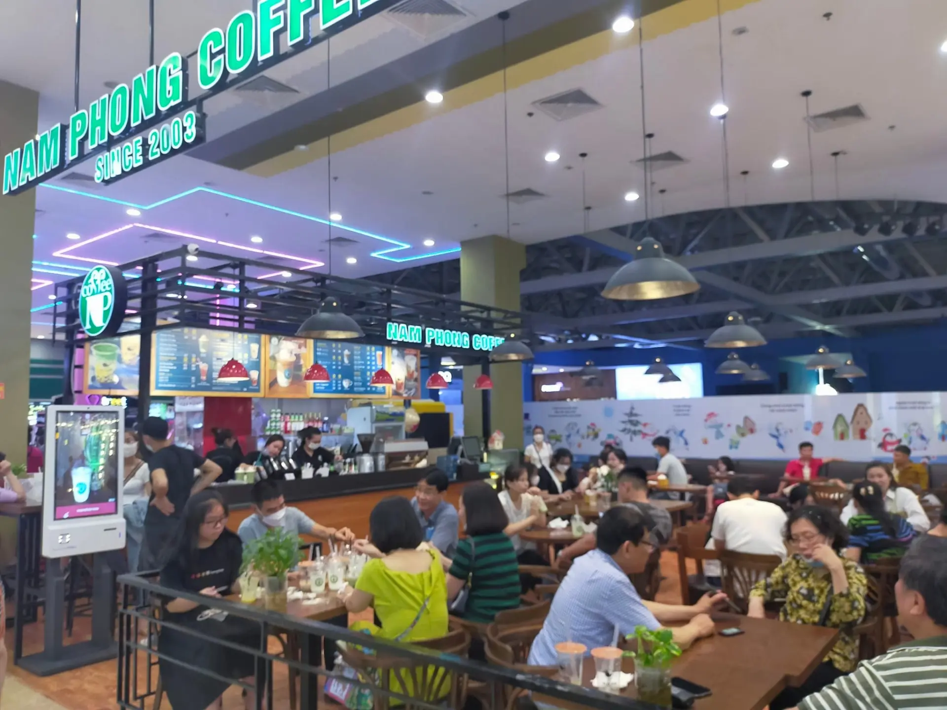 quán cafe đẹp ở Hạ Long Nam Phong