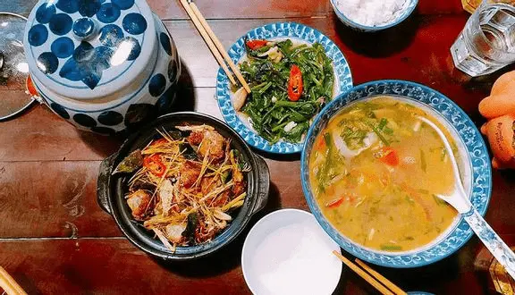 cơm nhà đà nẵng
