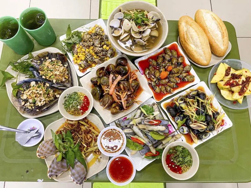 Nhà Hàng Ăn Trưa Sài Gòn Nhà Hàng Ăn Trưa Sài Gòn