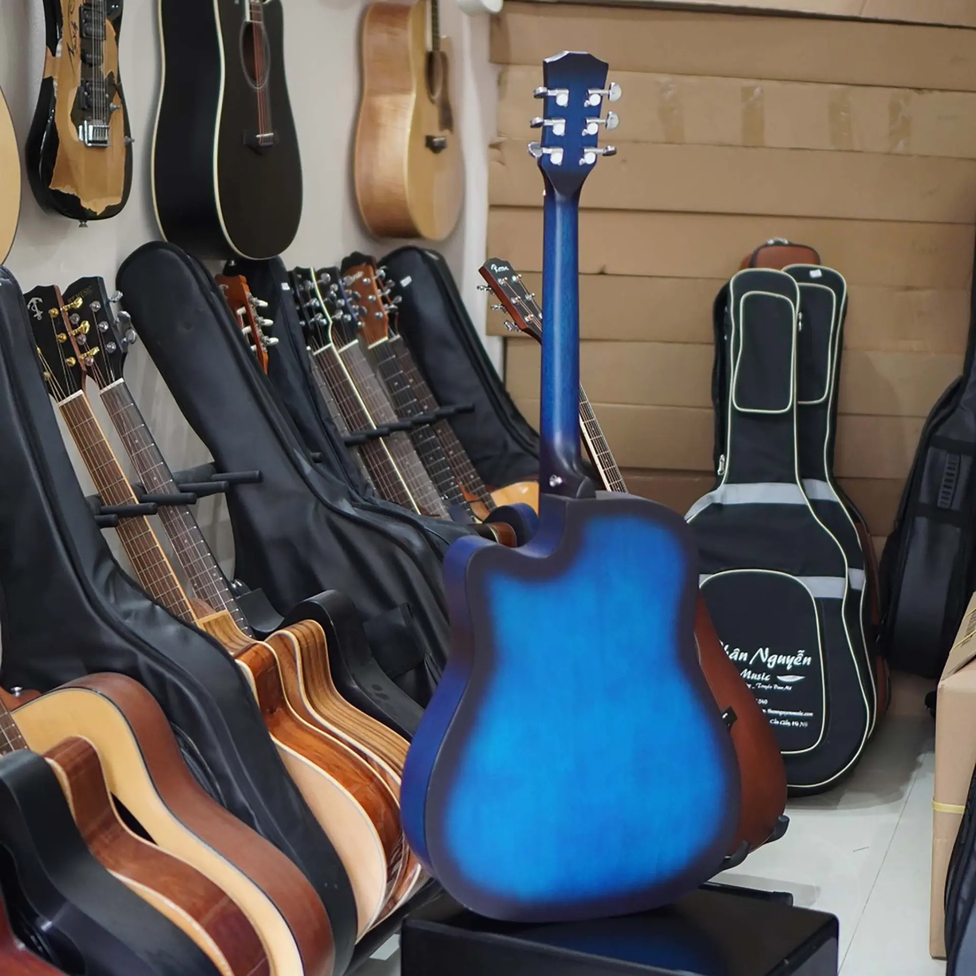 Shop Guitar Vĩnh Phúc Cửa Hàng Thân Nguyễn Music