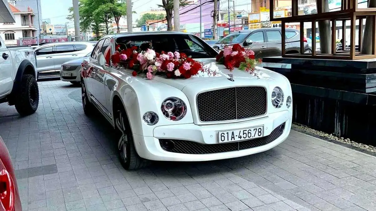 thuê xe cưới Quy Nhơn dịch vụ