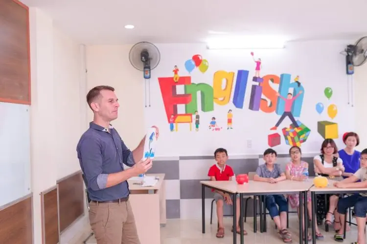 cơm trưa văn phòng Bình Dương 3