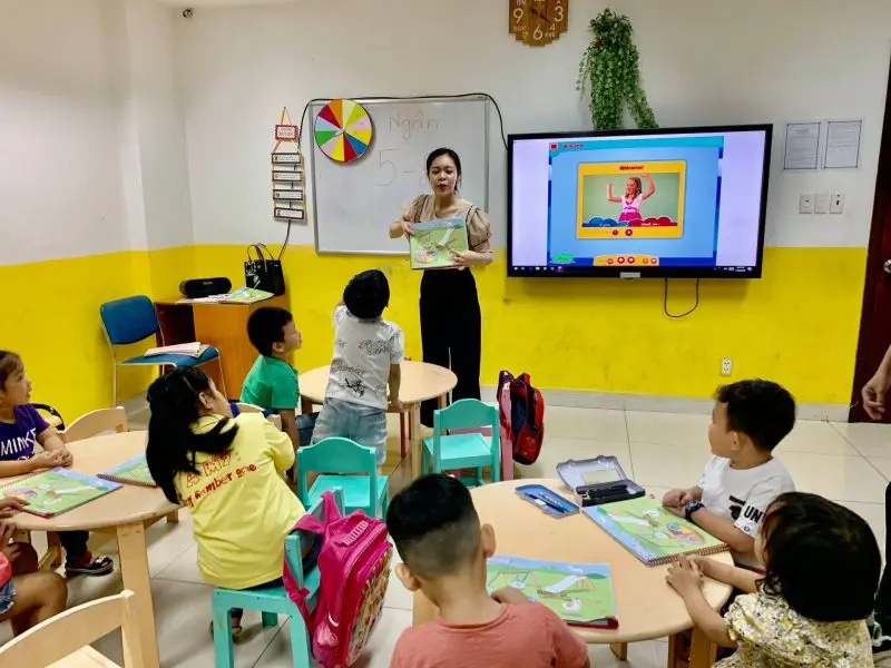 trung tâm anh ngữ bình dương ELC