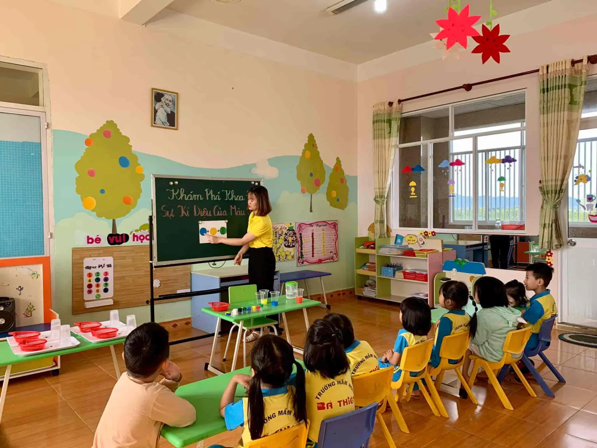 trường mầm non Huế CLC Hoa Hướng Dương