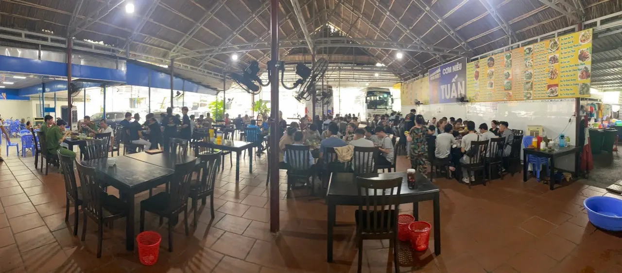 quán ăn ngon quận 10 Lẩu Tôm Càng Xiên 5 Ri
