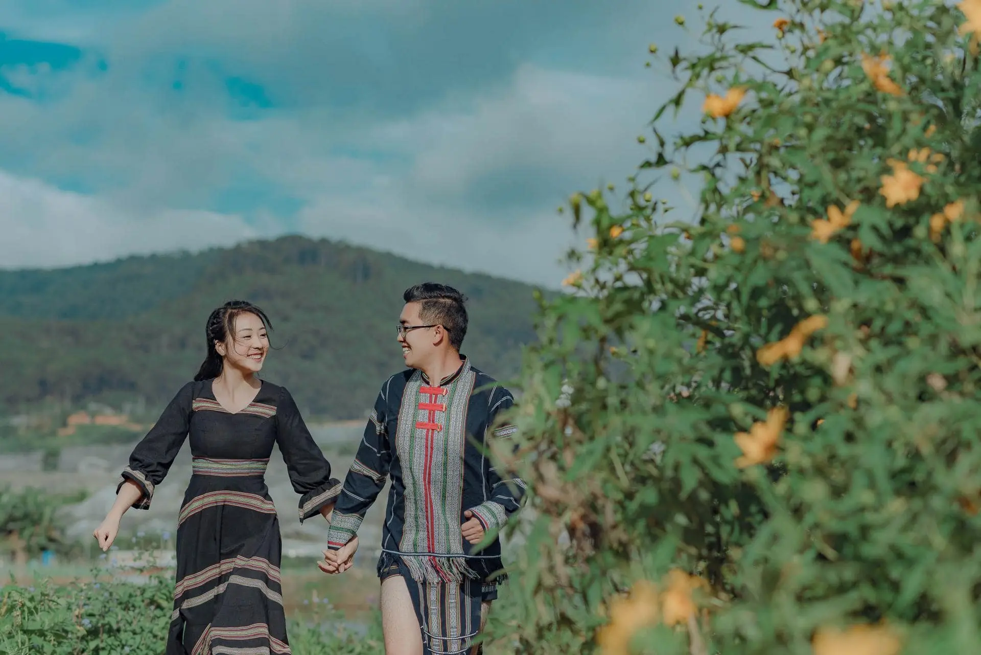 bàn ghế gỗ Cần Thơ bàn ghế gỗ Cần Thơ