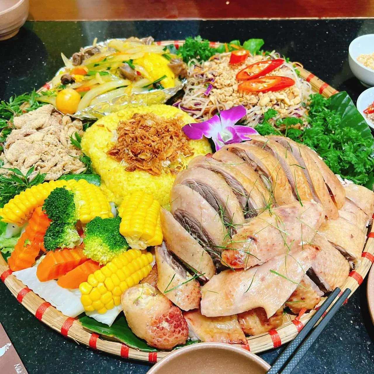 quan-an-rieng-tu-cho-2-nguoi-tphcm9 quán ăn riêng tư cho 2 người tphcm