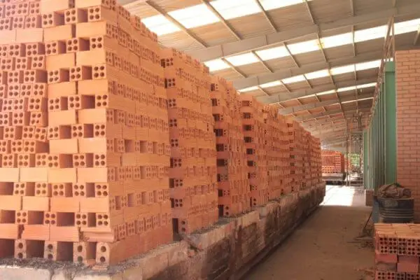 bàn ghế gỗ Quy Nhơn