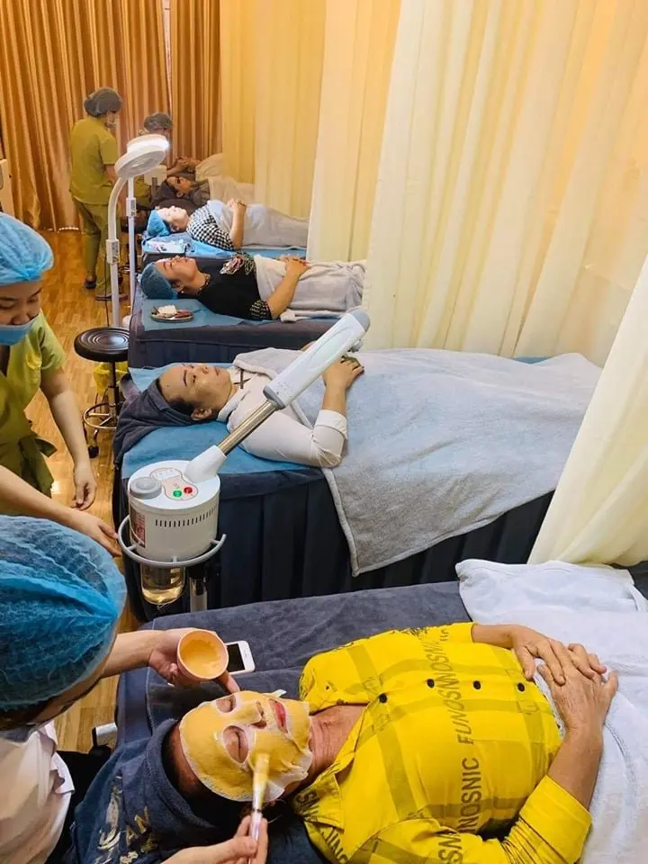Trung tâm làm đẹp Elly