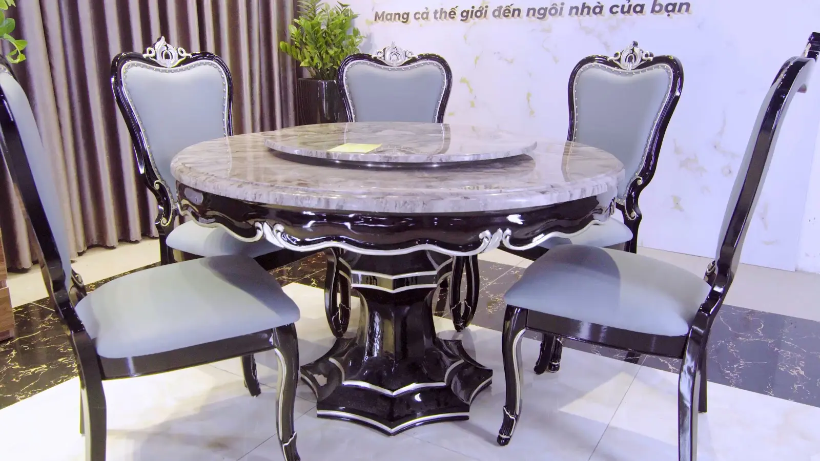 Lưu Ngay Top 3 Địa Chỉ Bàn Ăn Quảng Ninh Chất Lượng Nhất