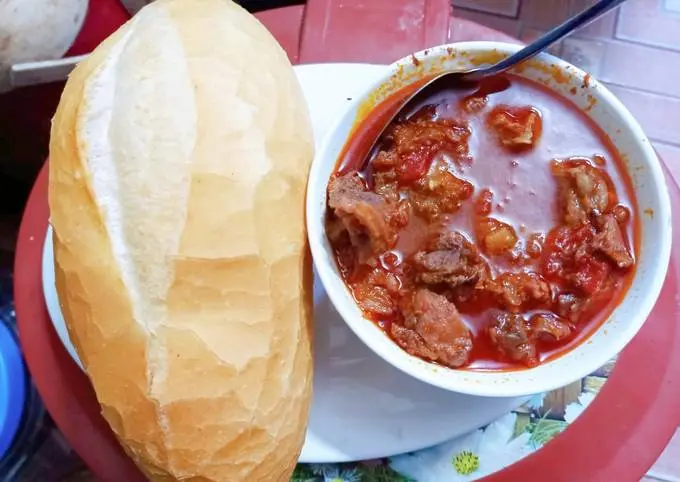 bánh mì sốt vang Hà Nội bánh mì sốt vang Hà Nội