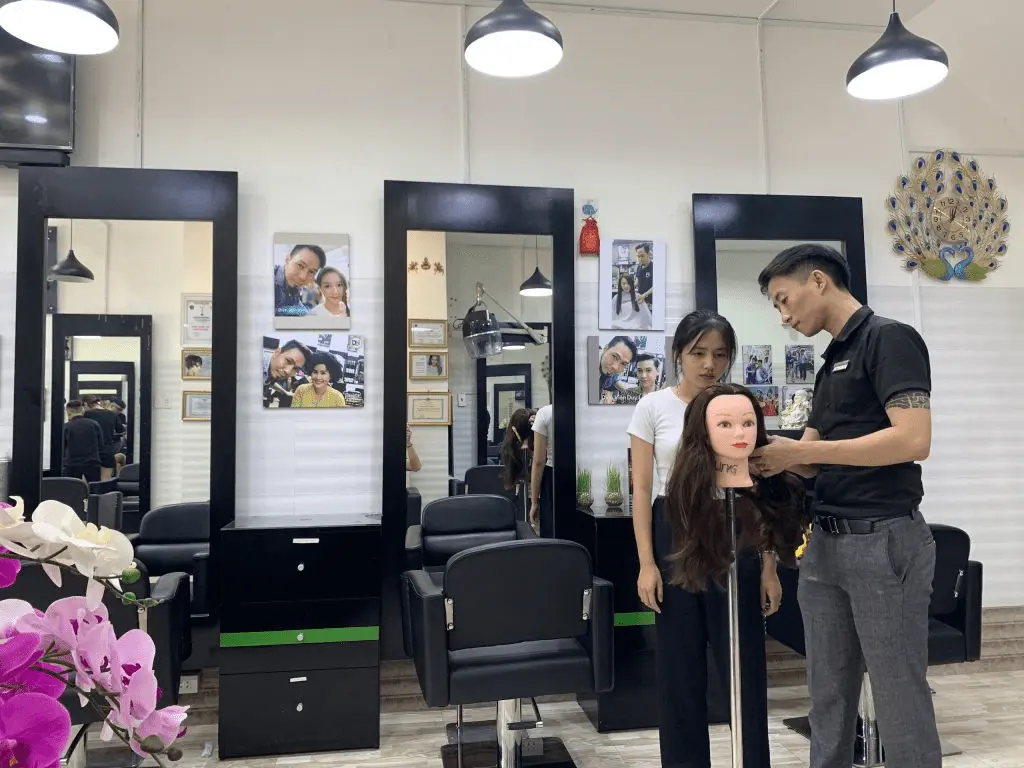 giấy dán tường Long Xuyên Cửa Hàng Nguyễn Tuấn