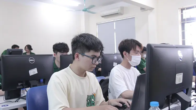 hoc-it-o-ha-noi-9-1 Học Viện Đào Tạo Dewmaster
