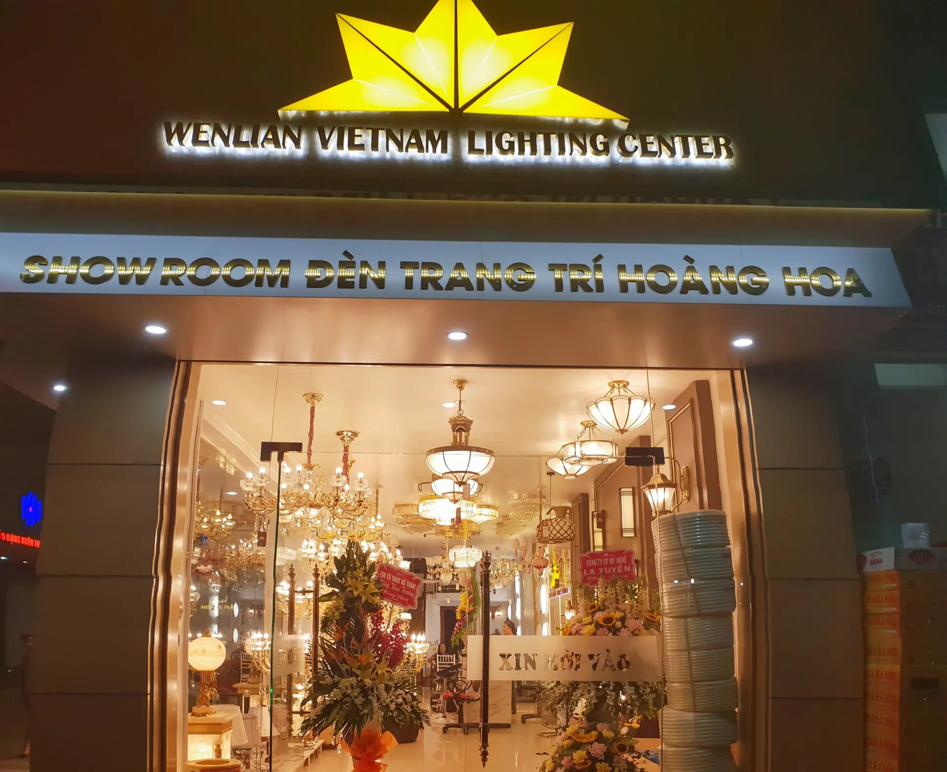 đèn chùm Nam Định Cửa Hàng Hoàng Hoa