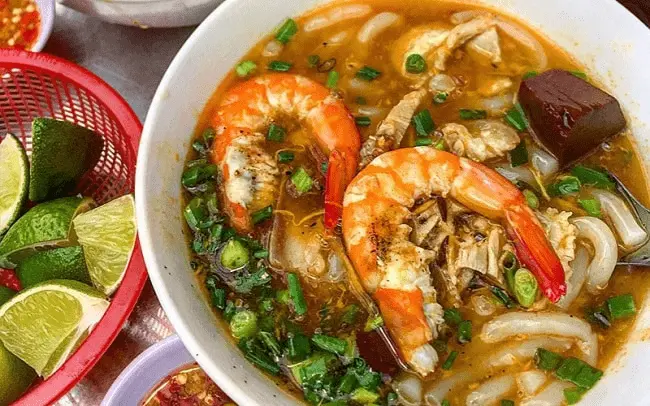 món ăn đặc sản An Giang Bánh canh Vĩnh Trung Mỹ Tiên