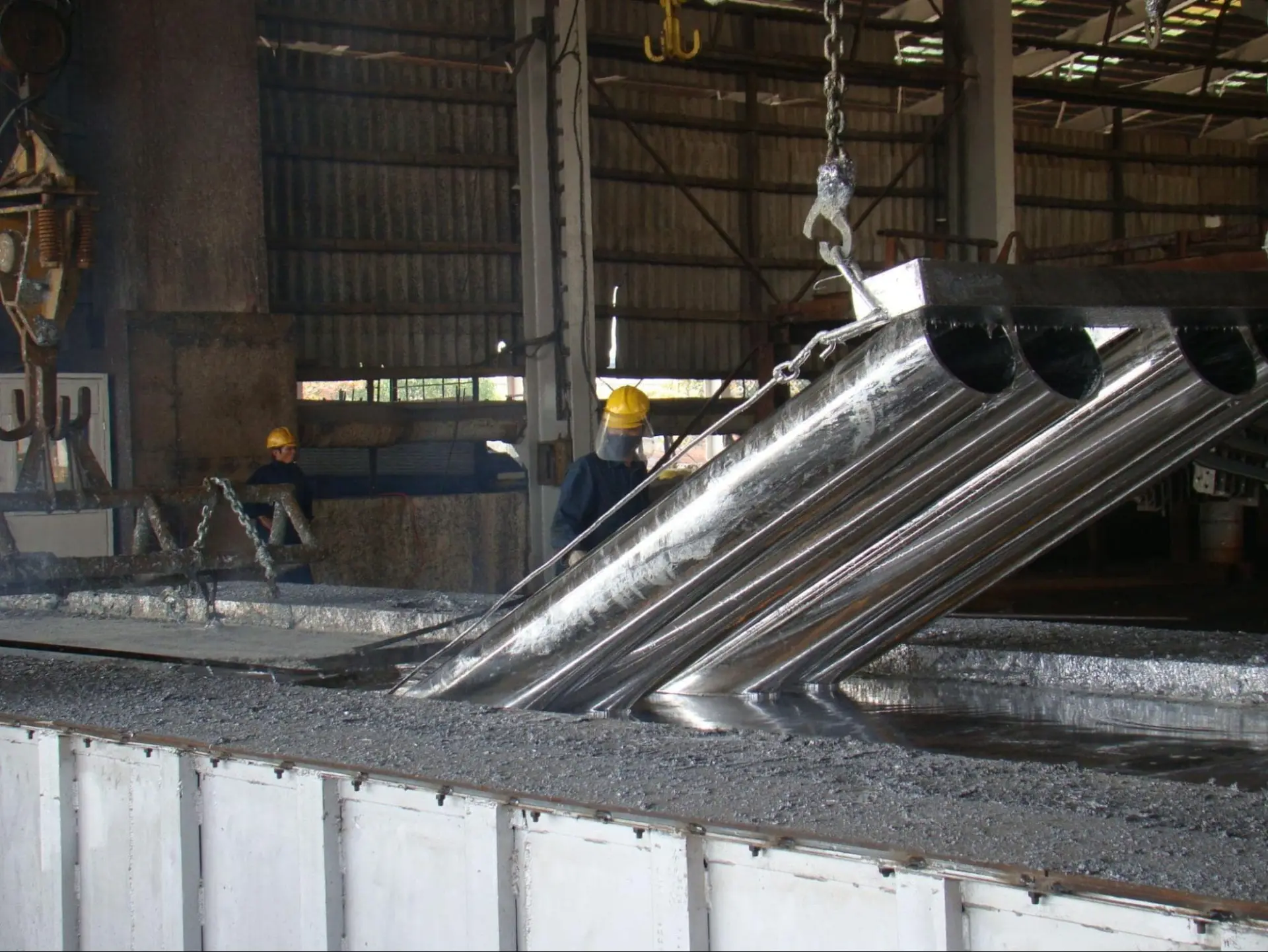 khoan cắt bê tông Nghệ An Công Ty Nam Việt khoan cắt với giá thành rẻ