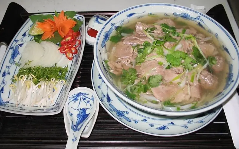 Top 12 Quán Phở Gà Ngon Hà Nội Nhất Định Phải Thử