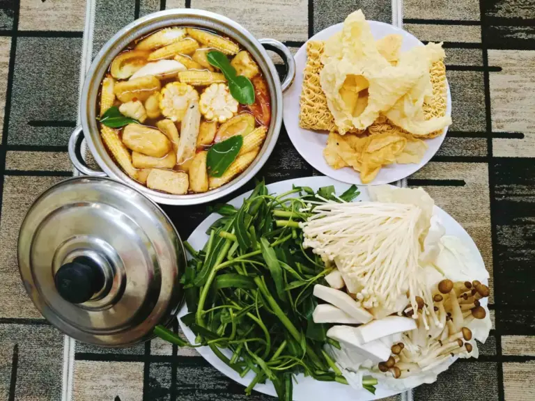 Thưởng Thức Ngay TOP 7 Quán Chay Long Xuyên Ngon Miệng