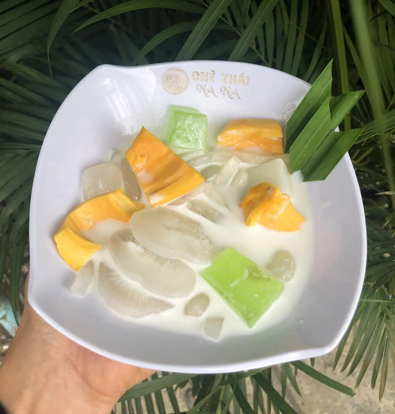 quán chè ngon Đà Nẵng tiệm chè ngon NaNa