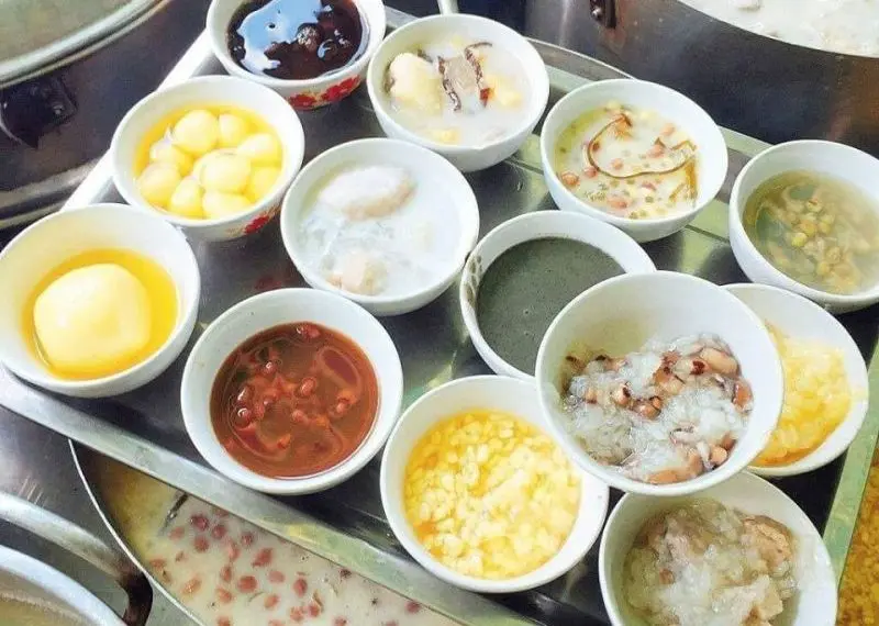 Quán chè ngon Hà Nội Xôi Chè Bà Thìn