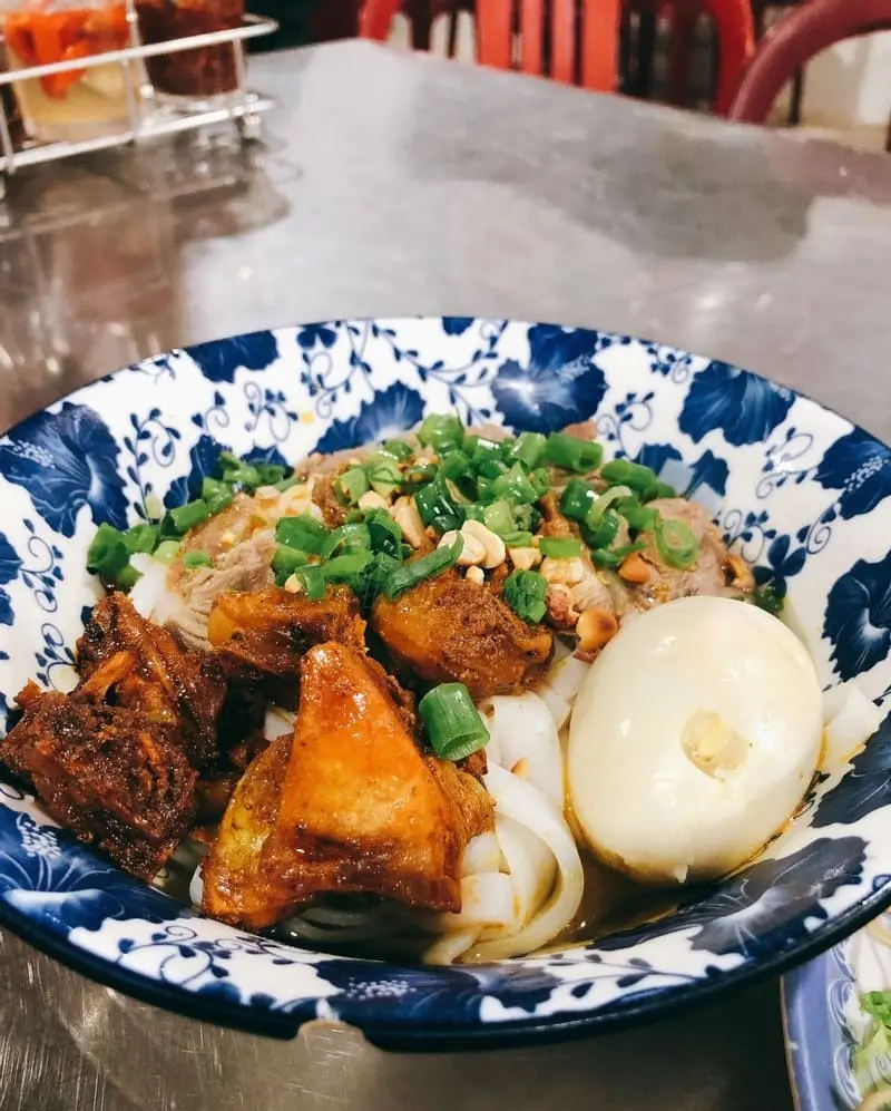 Bà Ngân