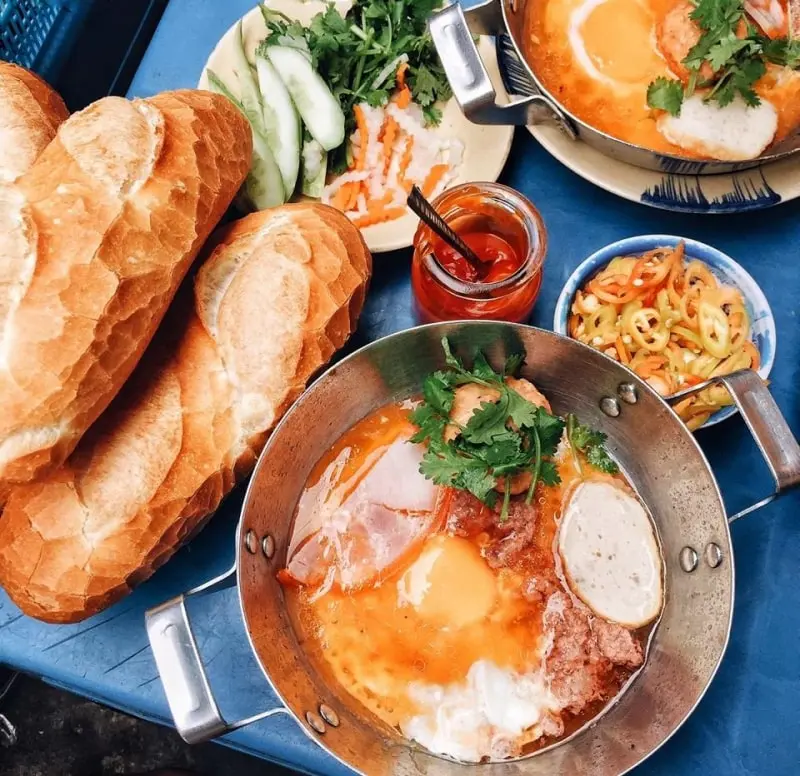 quán vỉa hè khuya hải phòng Quán bánh mì chảo