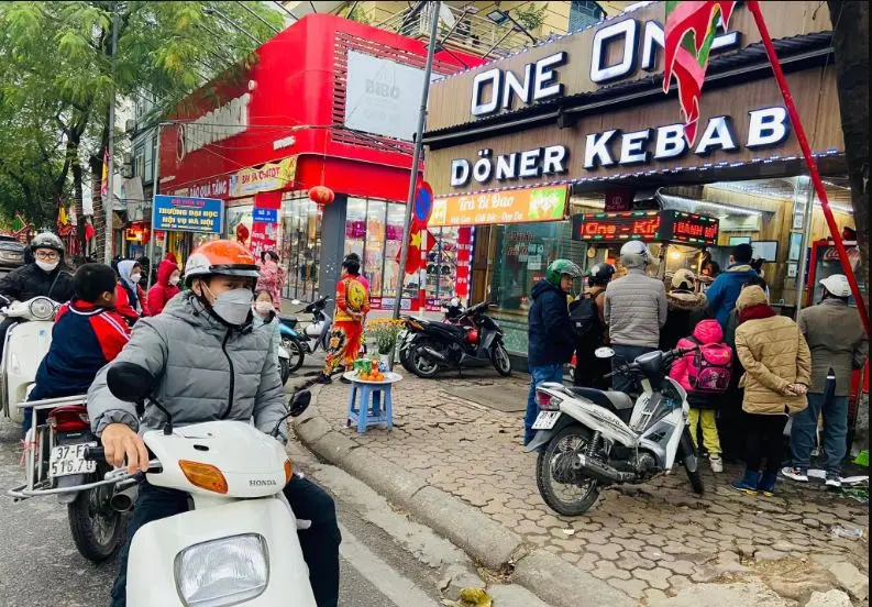 tiem-banh-mi-ngon-ha-noi10 Bánh Mì One One Doner Kebab