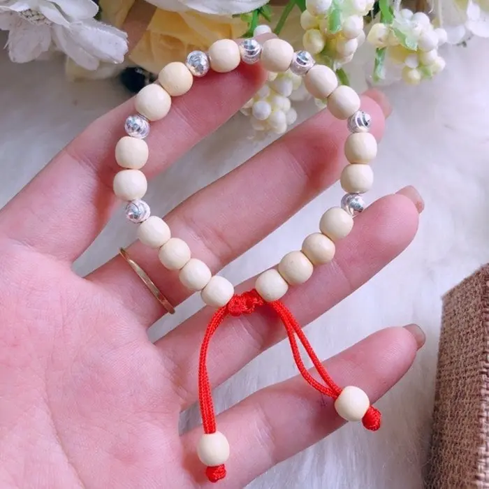 vòng phong thủy mệnh kim Vòng Tay Phong Thủy Từ Gỗ Dâu Tằm