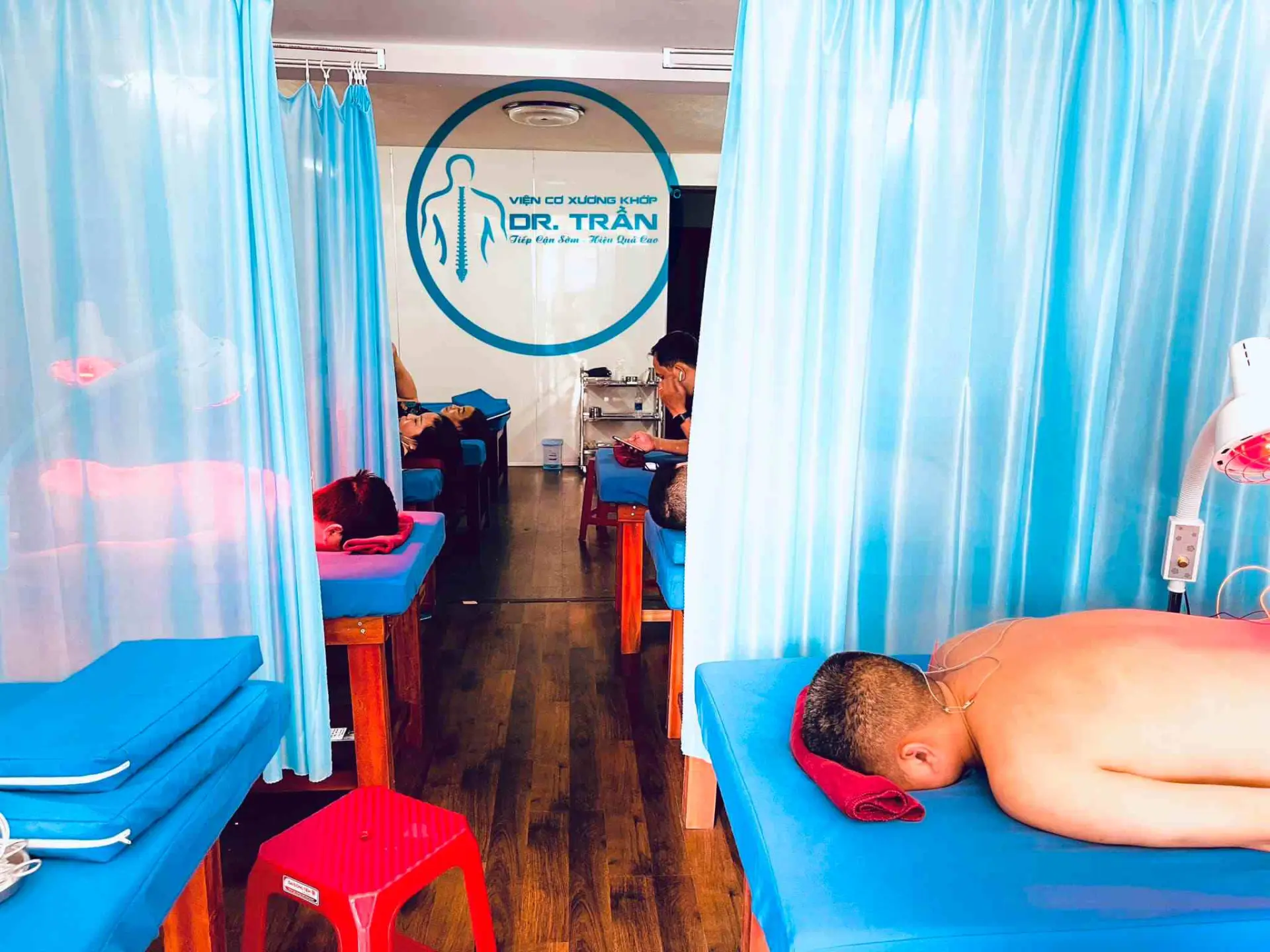 nắn chỉnh xương khớp Đà Nẵng Viện Cơ Xương Khớp DR Trần