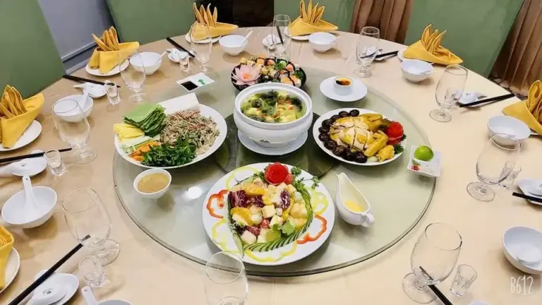 Khám Phá TOP 10 Nhà Hàng Thái Bình Ngon, Nổi Tiếng