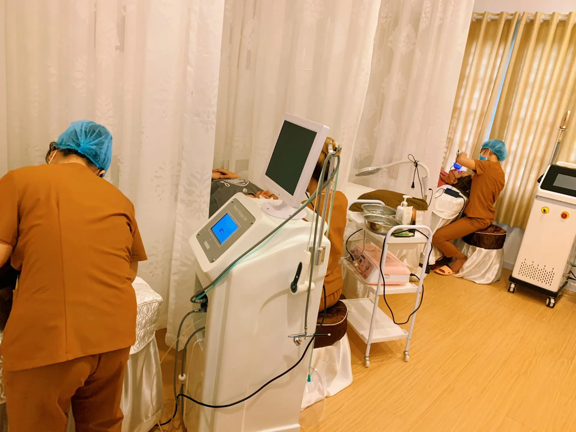 spa-tri-mun-lung-da-nang-2-min-1 spa trị mụn lưng đà nẵng