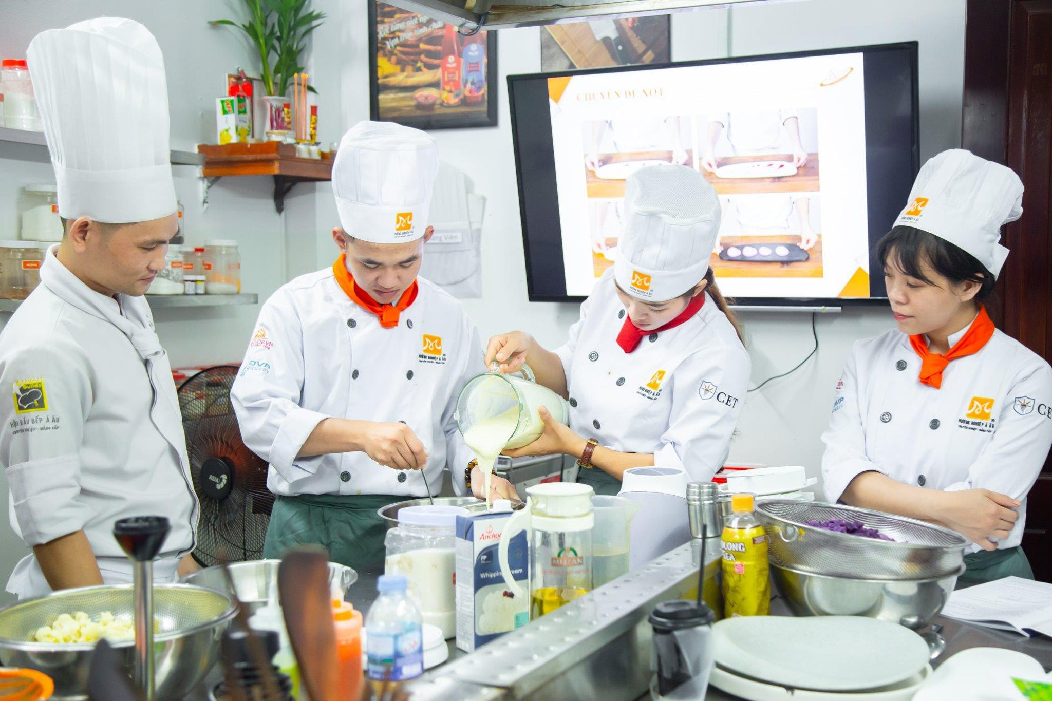 Trường Mầm Non Bon Bee School