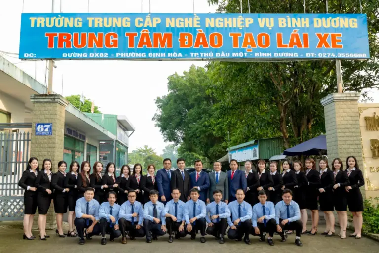 TOP 5 Nơi Học Lái Xe Nâng Bình Dương Tăng Cơ Hội Việc Làm