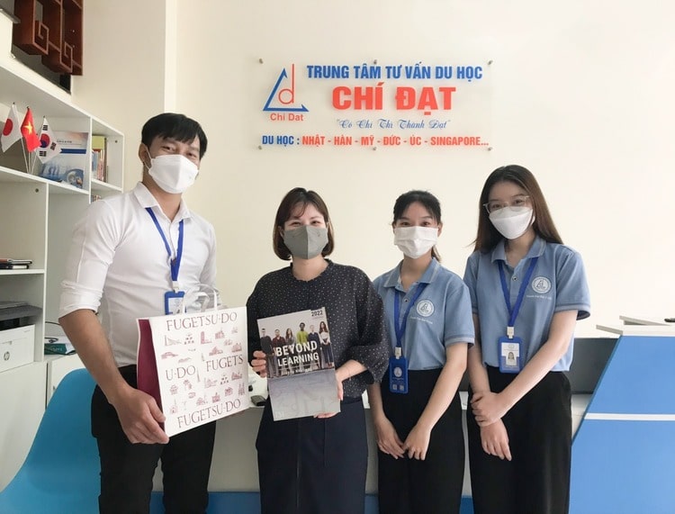 Chí Đạt Tư vấn về trường phù hợp với khả năng học tập 