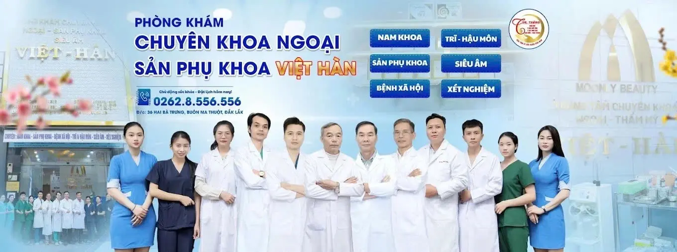 Bác sĩ Thắng cùng đội ngũ nhân viên y tế tận tâm.