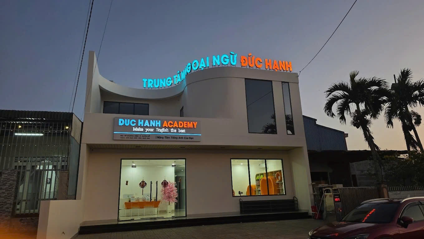 Duc Hanh Academy Buôn Hồ - Môi trường học tiếng Anh toàn diện.