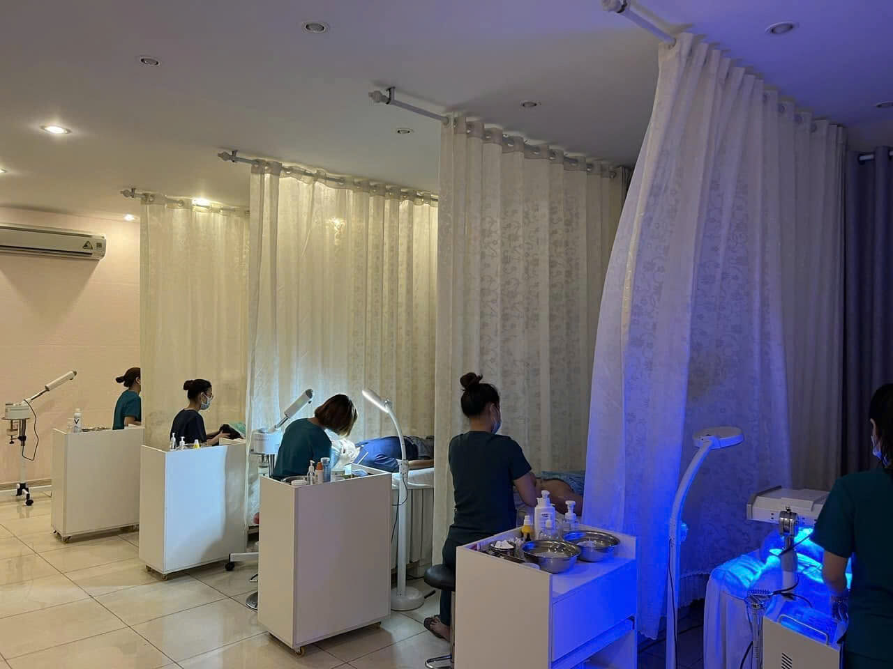 Hệ thống trang thiết bị hiện đại.