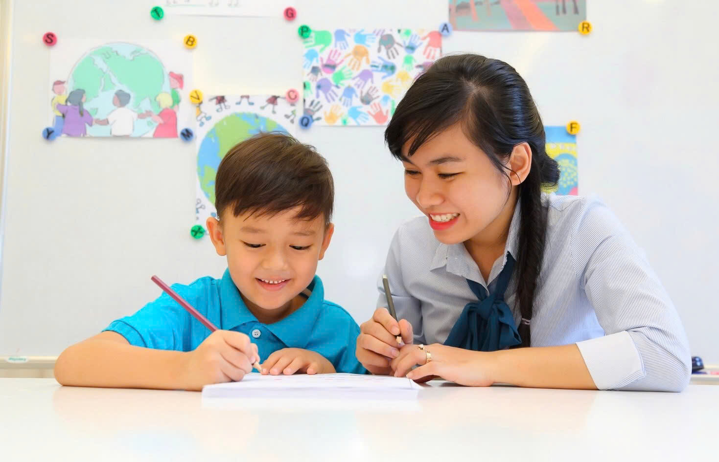 Gia Sư Xuân Hạ Thu Đông Hải Phòng – Người Bạn Đồng Hành Đáng Tin Cậy Trên Chặng Đường Tri Thức